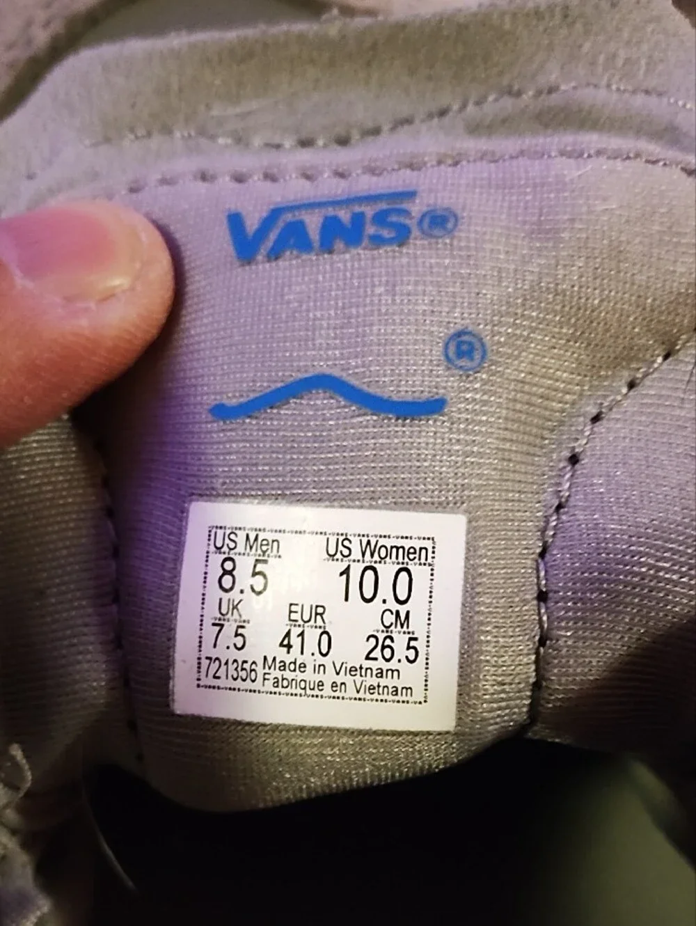 Vans Unisex Grey Ultra Range Sneakers with Black Laces